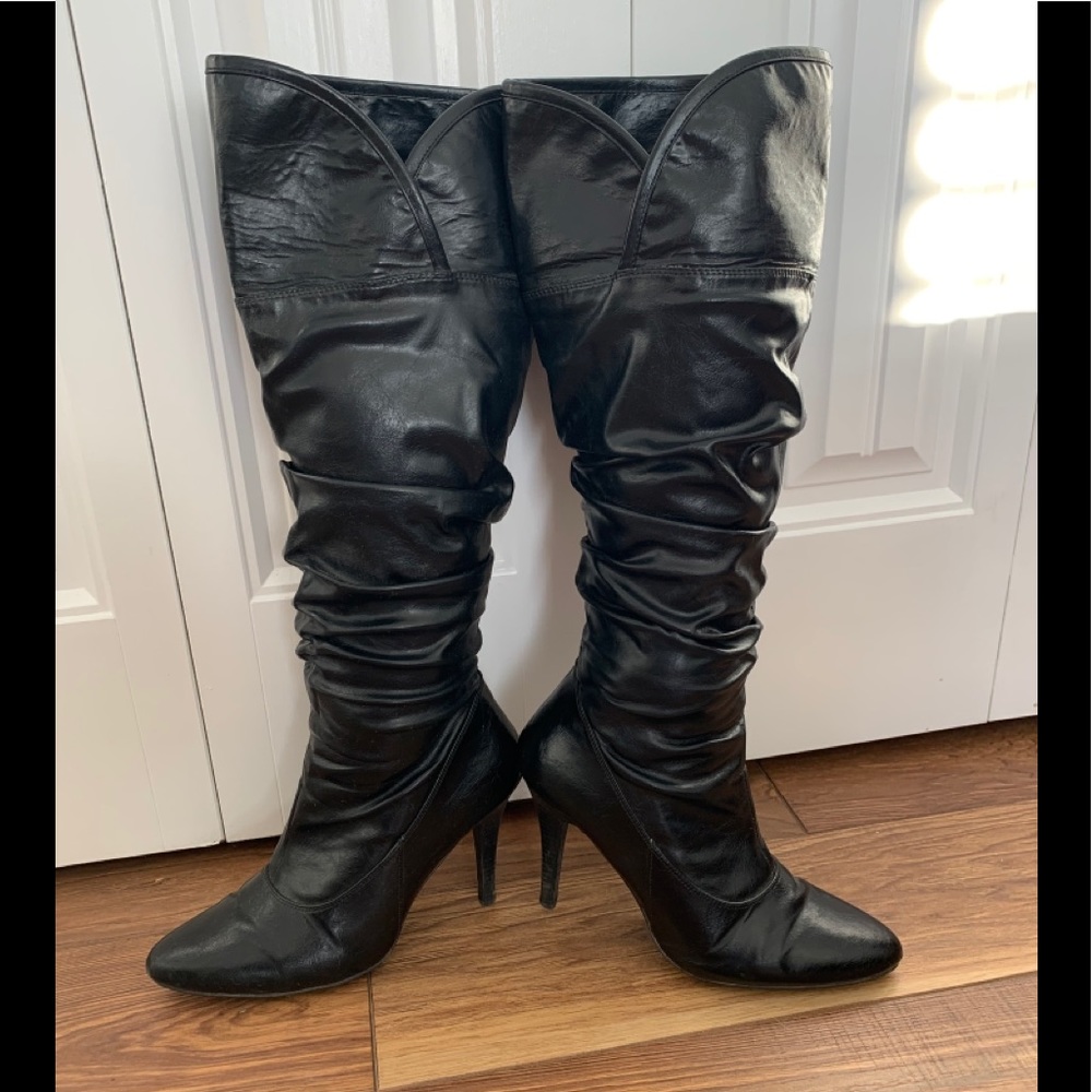Black heeled Boot